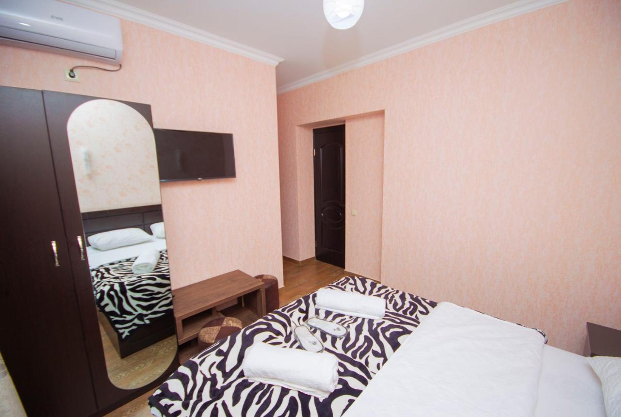 Hotel Elegant 2 Tbilisi Exteriör bild